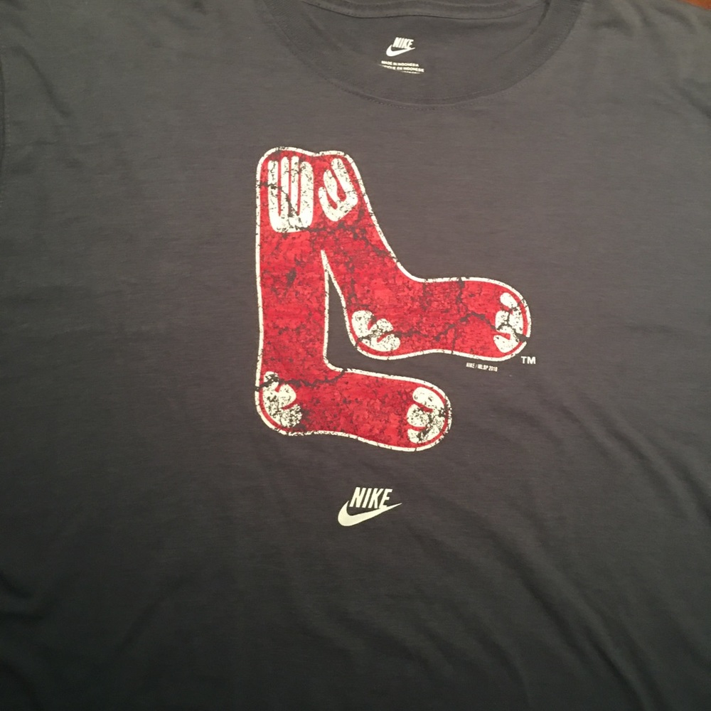 Red Sox t shirt